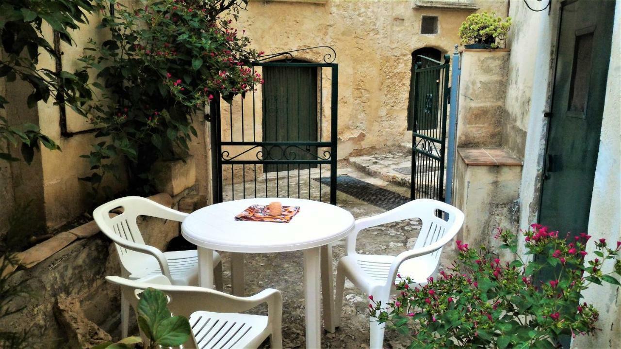 マテーラ Nei Sassi Da Nino Bed & Breakfast エクステリア 写真