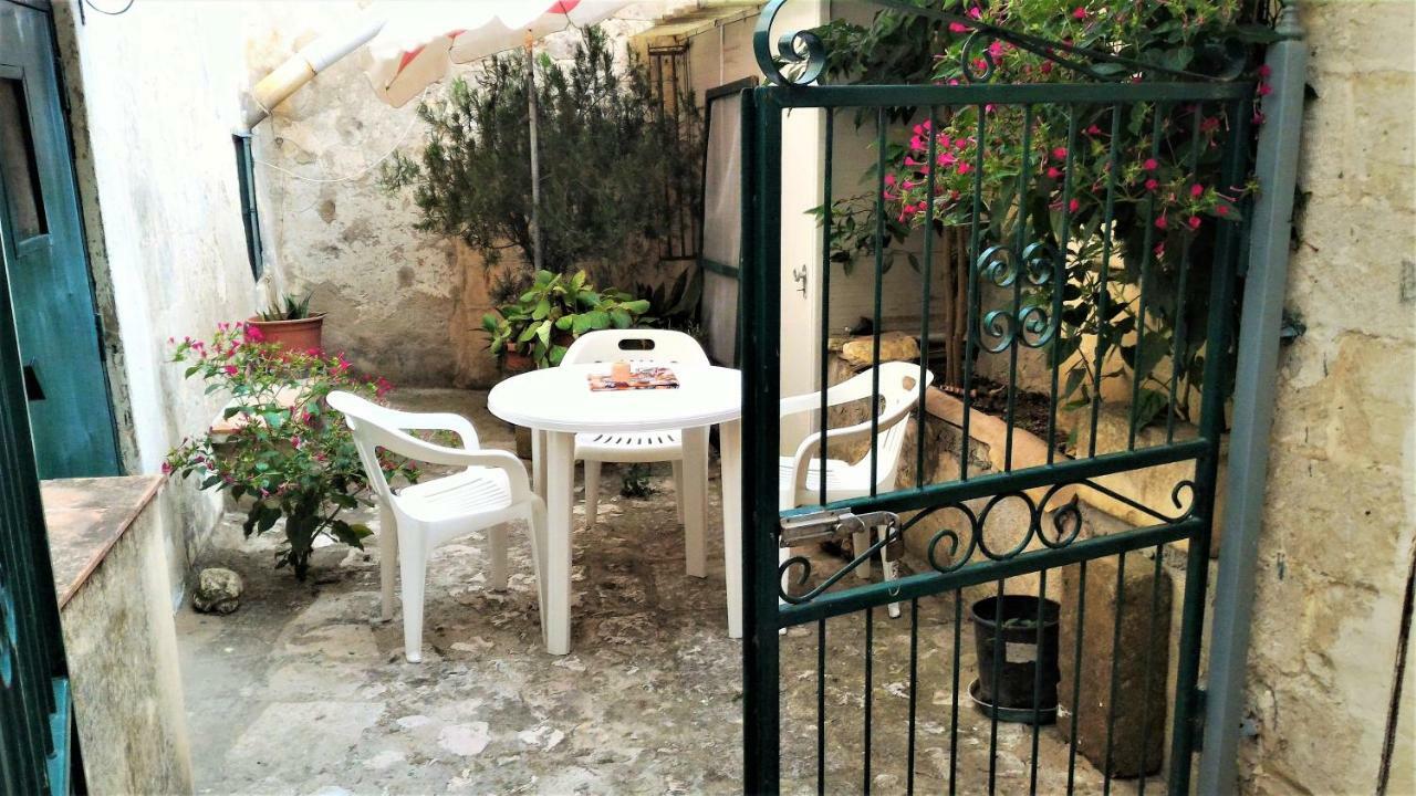 マテーラ Nei Sassi Da Nino Bed & Breakfast エクステリア 写真